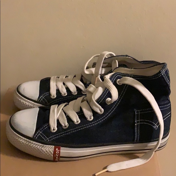 Levi's Shoes - Levi’s gym shoes blue